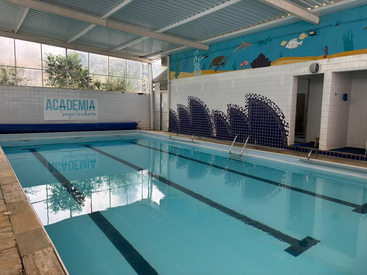 Piscina aquecida da Academia Sergio Cavalcante